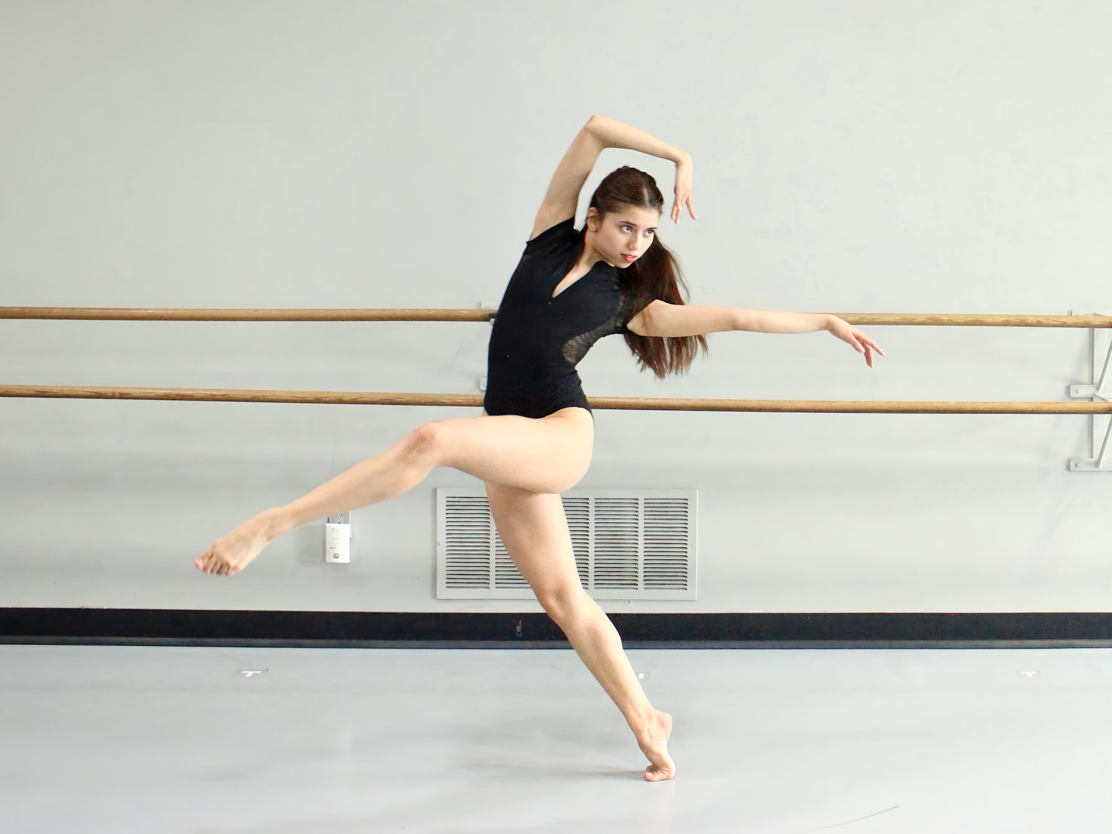 Jeymy Ramos - Contemporary